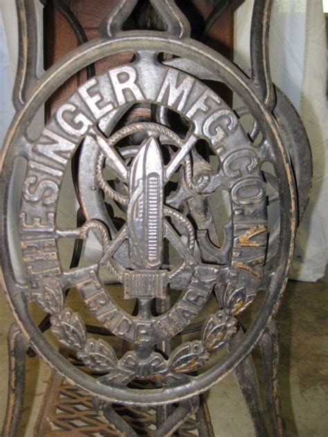 Toradh íomhá ar 1879 Singer Sewing Machine