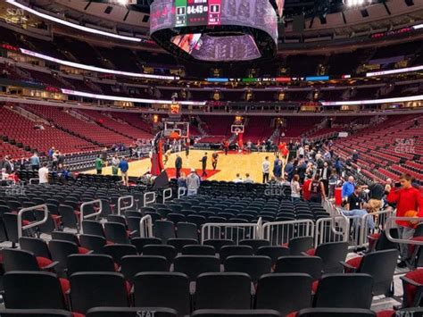 United Center Inside に対する画像結果