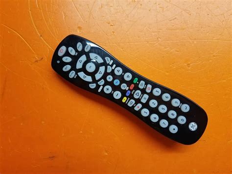 Toradh íomhá ar Which Button Is the via Dock Button On GE Universal Remote