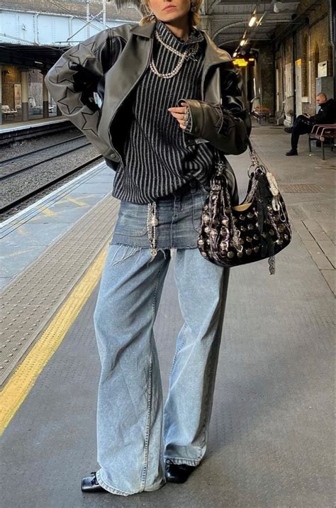 Westbound Best Outfits に対する画像結果