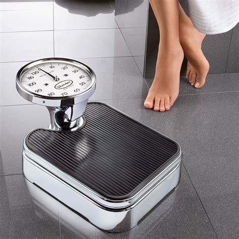 Toradh íomhá ar Weight Scale Bathroom
