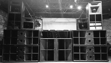 Sound System Rig に対する画像結果