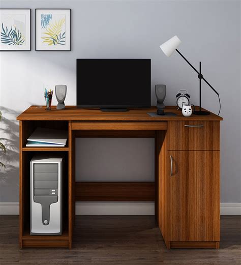 Toradh íomhá ar Study Table with Computer and Laptop Design