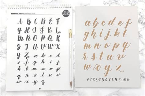 Toradh íomhá ar Brush Lettering Samples