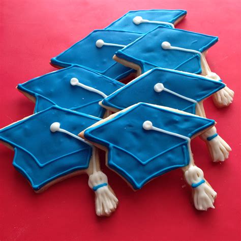 Decorating Graduation Cap Cookies に対する画像結果