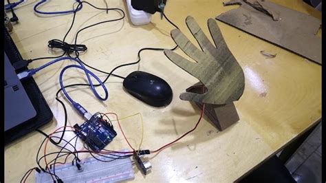 Arduino Uno Card Board Hand に対する画像結果