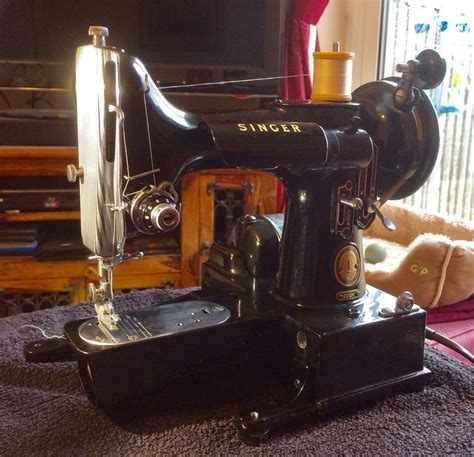 Toradh íomhá ar 1879 Singer Sewing Machine