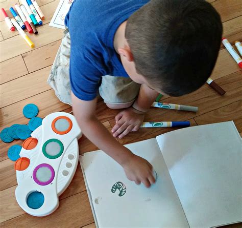 Afbeeldingsresultaten voor Color Wonder Stamps