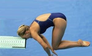 Female High Diving Fails에 대한 이미지 결과