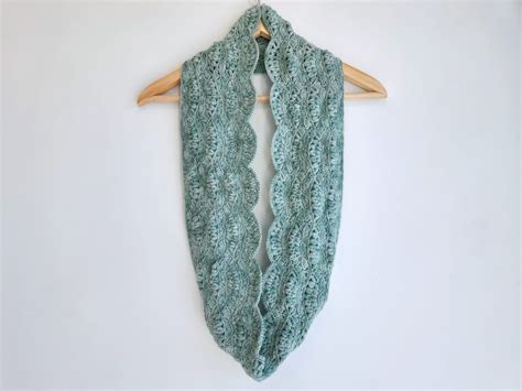 Printable Crochet Infinity Scarf Pattern に対する画像結果