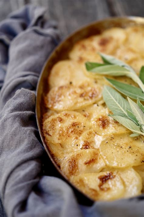 Toradh íomhá ar Potato Cod in Fishing Line