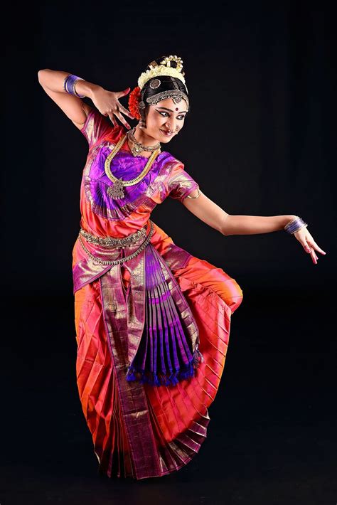 Classical Indian Dancing-க்கான படிம முடிவு