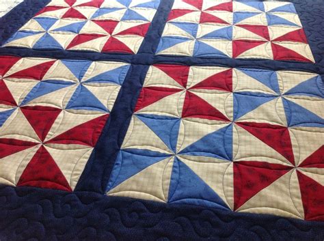 Pinwheel Quilt Border ਲਈ ਪ੍ਰਤੀਬਿੰਬ ਨਤੀਜਾ