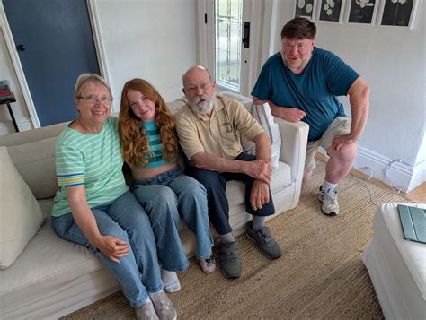 Afbeeldingsresultaten voor Redmi Note 10 Pro vs Google Pixel 6