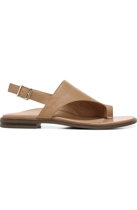 Afbeeldingsresultaten voor Vionic Wide Width Sandals