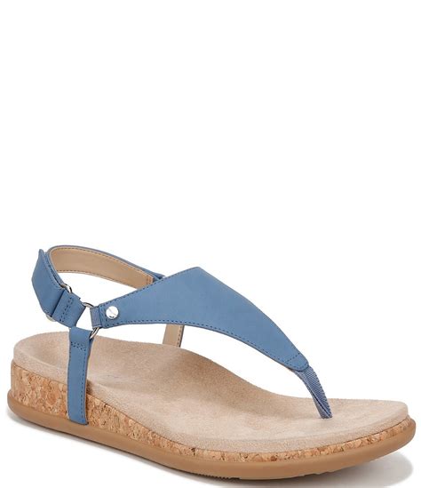 Afbeeldingsresultaten voor Vionic Wide Width Sandals