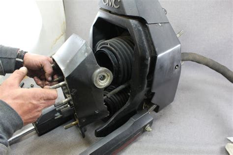 Toradh íomhá ar OMC Shift Cable Installation