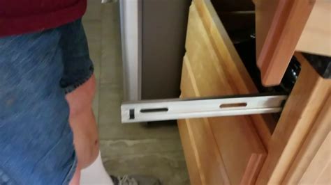 Installing Roller Drawer Slides に対する画像結果