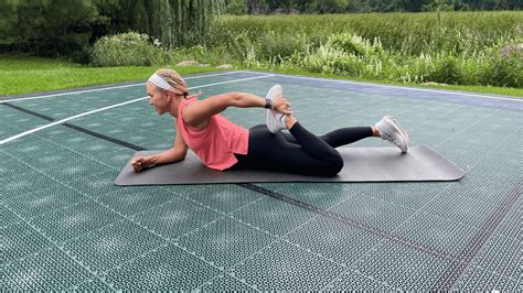 Leg Back Stretching に対する画像結果