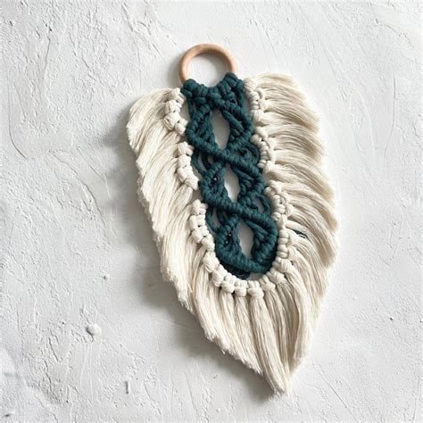 Macrame Feather Frame に対する画像結果