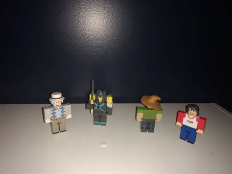 Résultat d’images pour Roblox Actionfigures