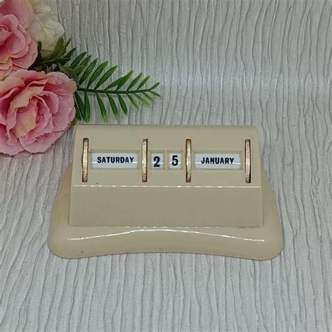 Old Desk Calendar に対する画像結果