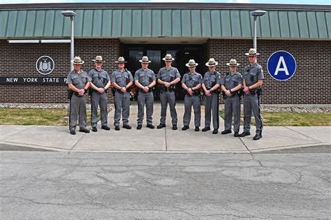 Afbeeldingsresultaten voor Roblox State Trooper Hat