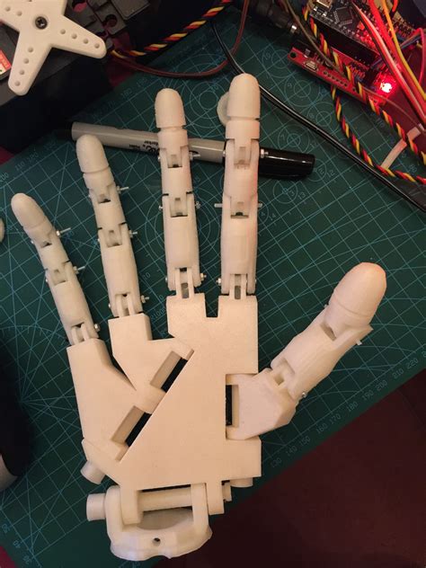 InMoov Hand in Fusion に対する画像結果