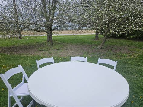 Bildergebnis für 60 Inch Round Table Wedding