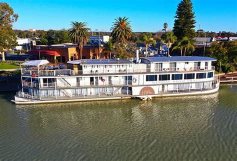 Moon On River Murray に対する画像結果