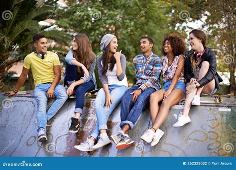 Afbeeldingsresultaten voor Roblox Friend Hang Out