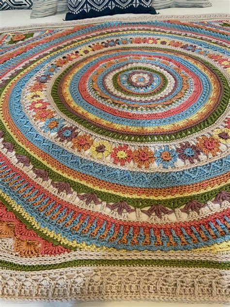 Image result for Crochet Round Blanket Tutorial