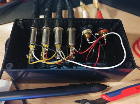 Toradh íomhá ar RCA Y Cable Splitter