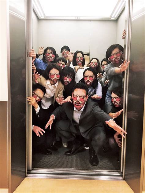 Cool Looking Masks に対する画像結果