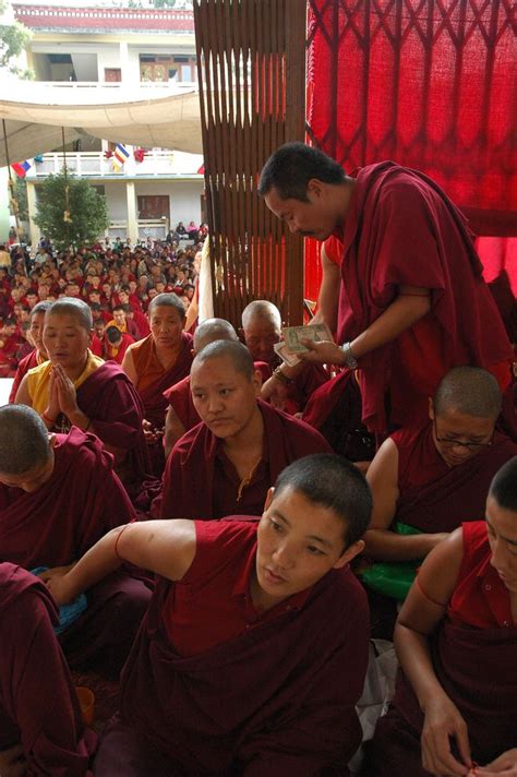 Toradh íomhá ar Monk Kamen High-Rise Invasion