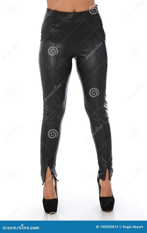 Afbeeldingsresultaten voor Female Reproductive System Internal and External