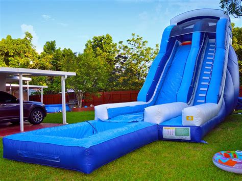 Afbeeldingsresultaten voor Backyard Pool Inflatable Water Slides