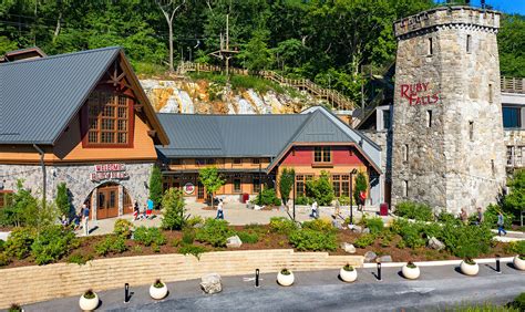 Ruby Falls in January に対する画像結果
