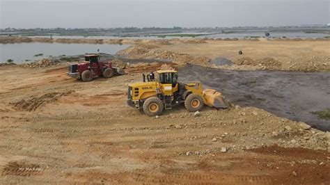 تصویر کا نتیجہ برائے Ultra Class Wheel Loader vs Dozer