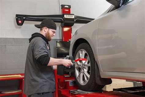 Afbeeldingsresultaten voor Hawkeye Hunter Alignment Machine Model Wa67x