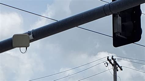 Toradh íomhá ar Exploded View of a Traffic Light Sensor