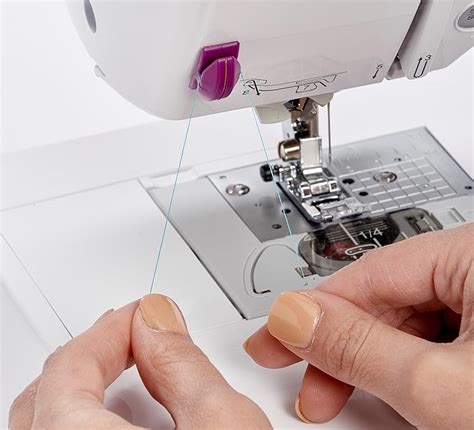 The Clear Thing of Thread for a Sewing Machine എന്നതിനുള്ള ഇമേജ് ഫലം