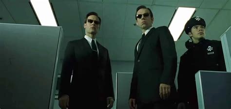 Afbeeldingsresultaten voor Low Angle Shot Example