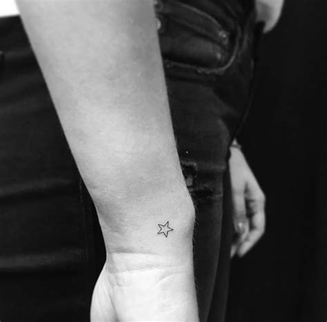 Kleinestar Tattoo Small に対する画像結果