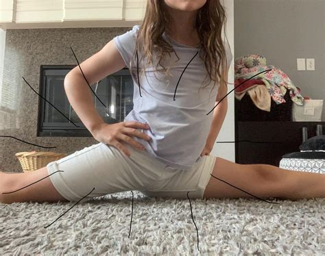 side split gymnastics に対する画像結果