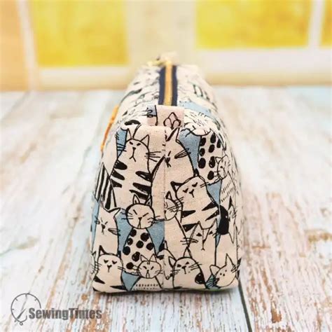 Large Makeup Bag Sewing Pattern に対する画像結果
