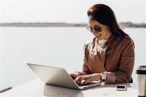 Remote Working に対する画像結果