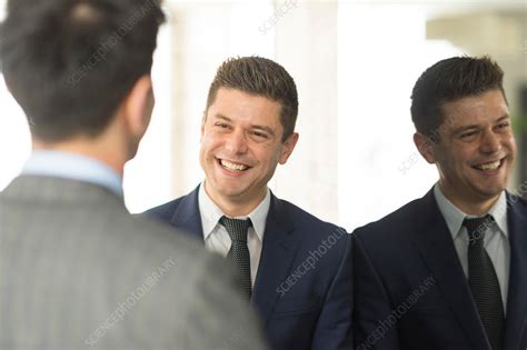 Over the Shoulder Third Person に対する画像結果