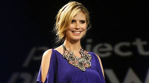 Toradh íomhá ar Project Runway Season 2