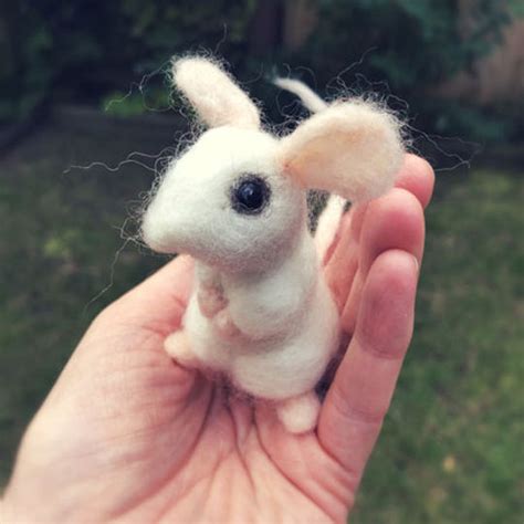 Needle Felted Mouse Tutorial に対する画像結果